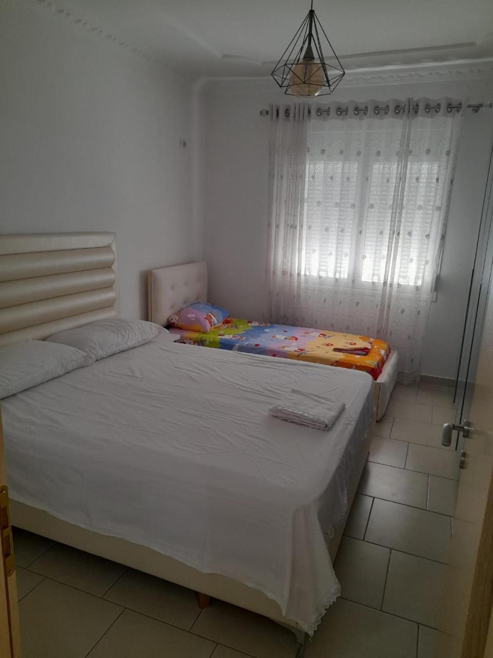 Ajlin,vlore *